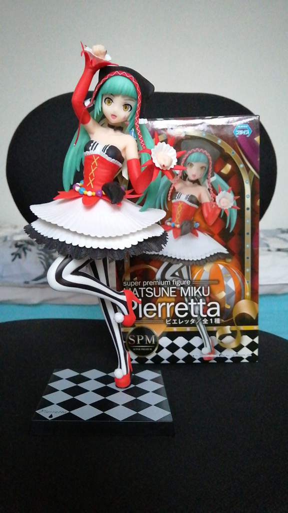 miku pierretta figure