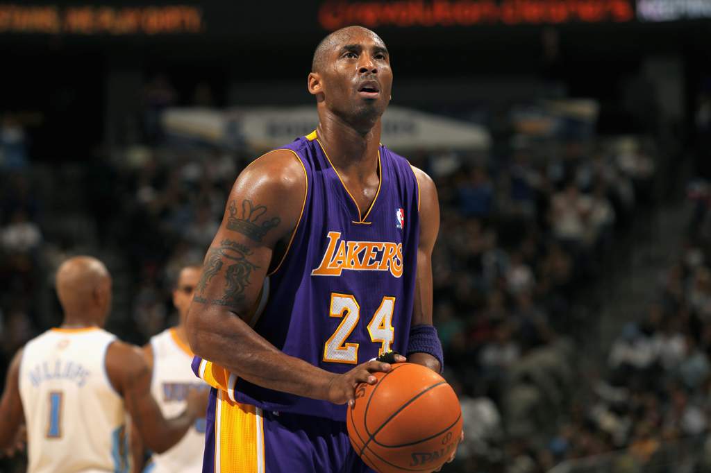 kobe bryant hardwood classic