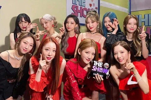 스카이걸스 Sky Girls 너때문에 Because Of You Music Video Kpop Girlbands Amino