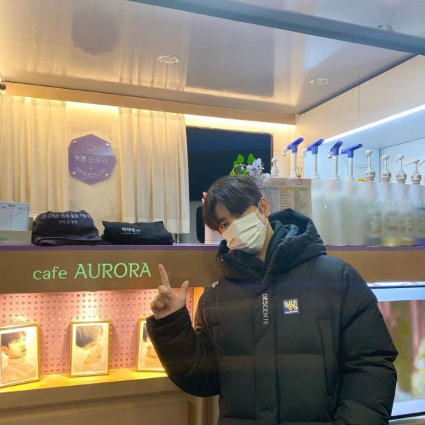 12020411-Jinyoung's IG story update | GOT7 Amino