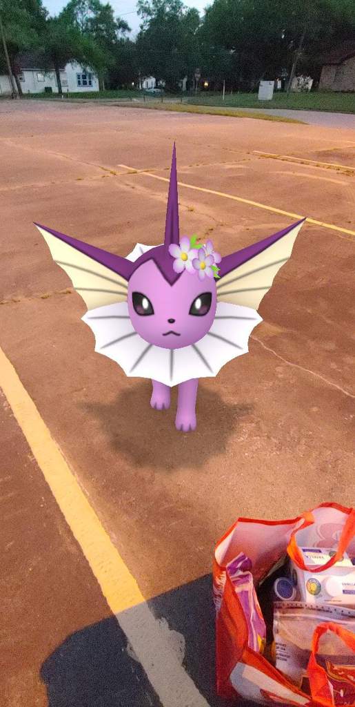 Finally a flower crown shiny vaporeon 💜 Pokémon Amino