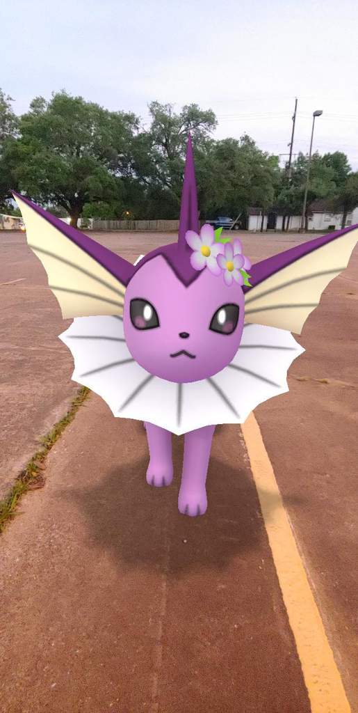 Finally a flower crown shiny vaporeon 💜 Pokémon Amino