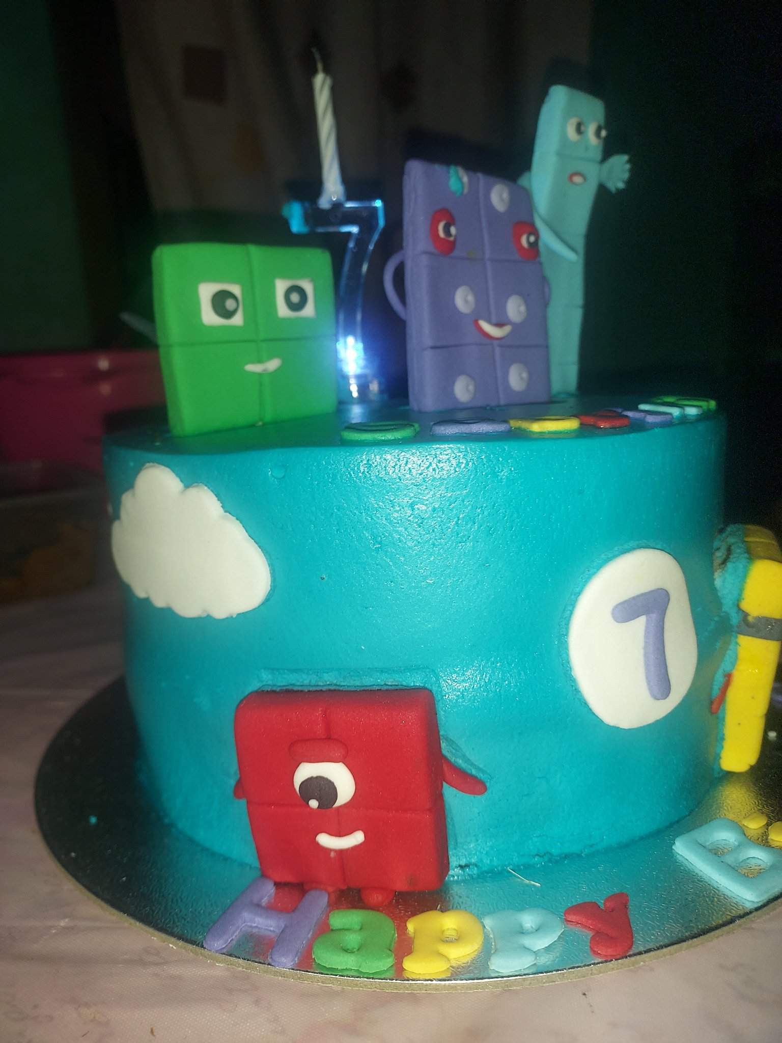 Cursed cake 😳😳🥶🥶🥶 | ♡Official Numberblocks Amino♡ Amino