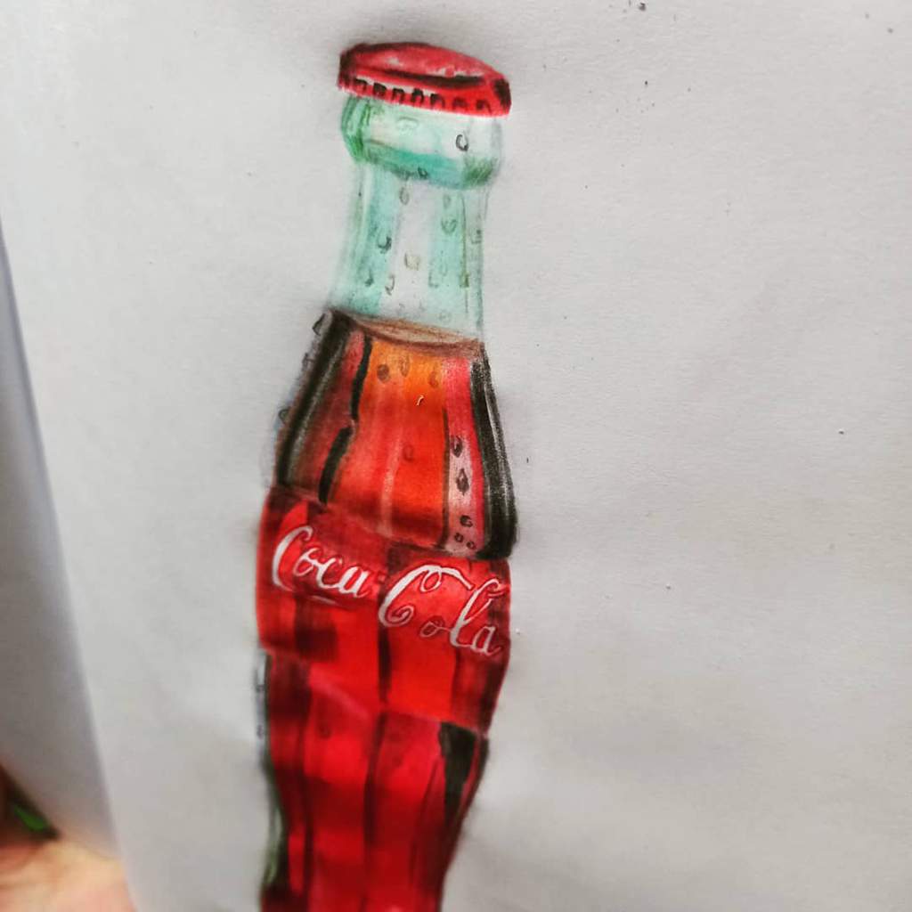 Dibujo realista de Coca-Cola ♤♡◇♧. | •Arte Amino• Amino
