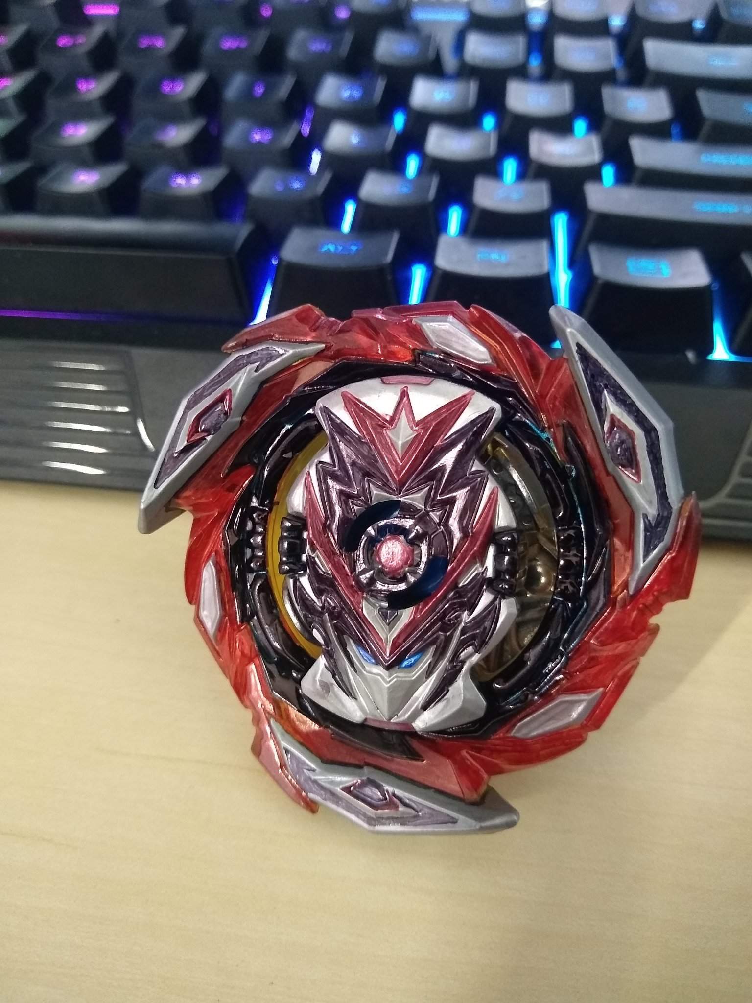 Brave Valtryek V6 Custom. | Beyblade Amino