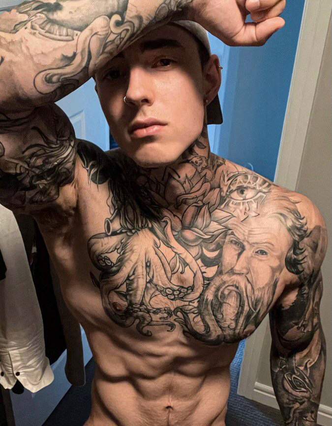 Guy on onlyfans