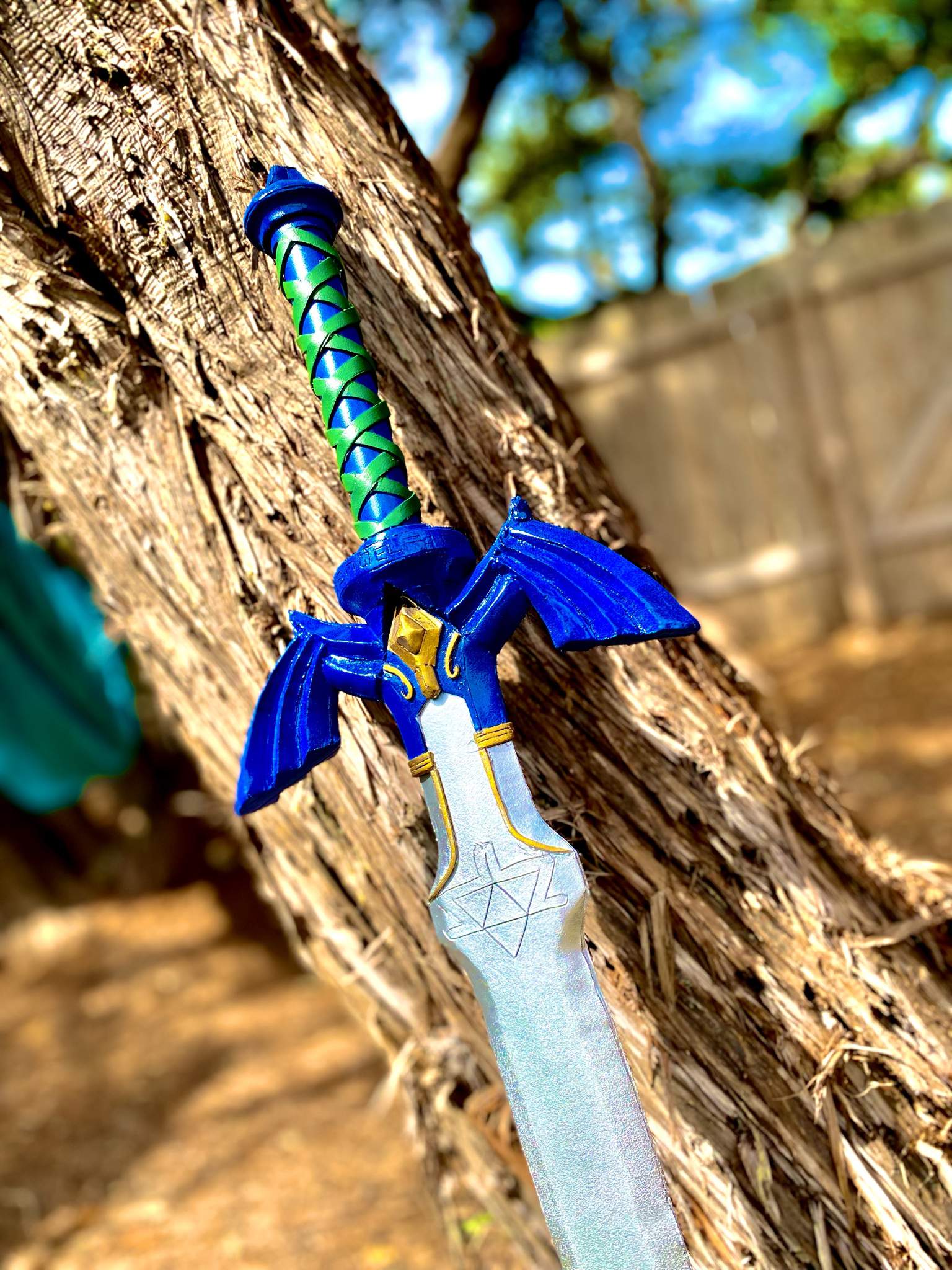 TP/BOTW Master Sword prop painted and finished! | Zelda Amino