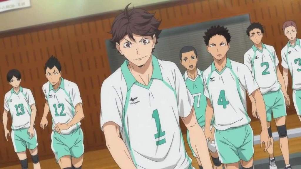 Волейбольные команды и их форма из аниме : волейбол (haikyuu) .