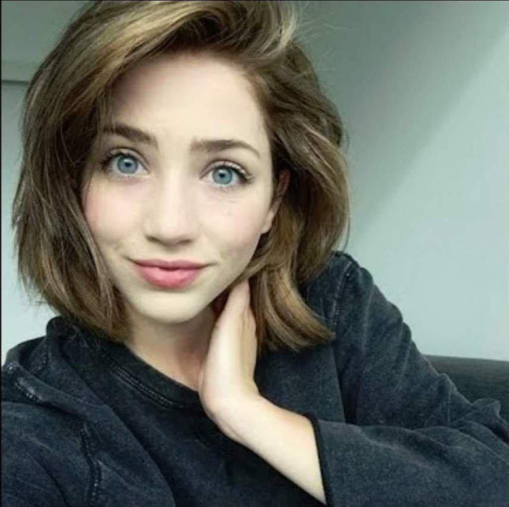 Emily Rudd