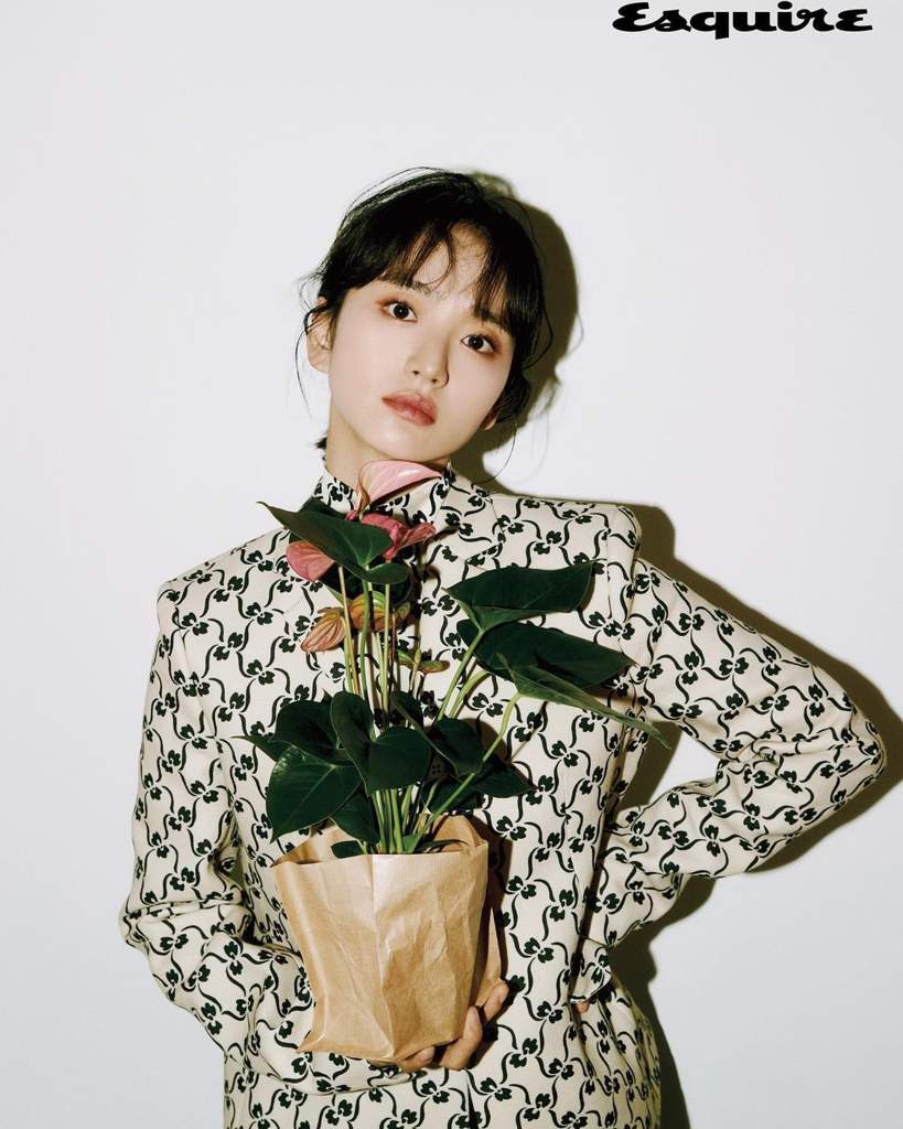 Won Jin Ah for Esquire Korea Magazine December 2021 issue | Vida de ...