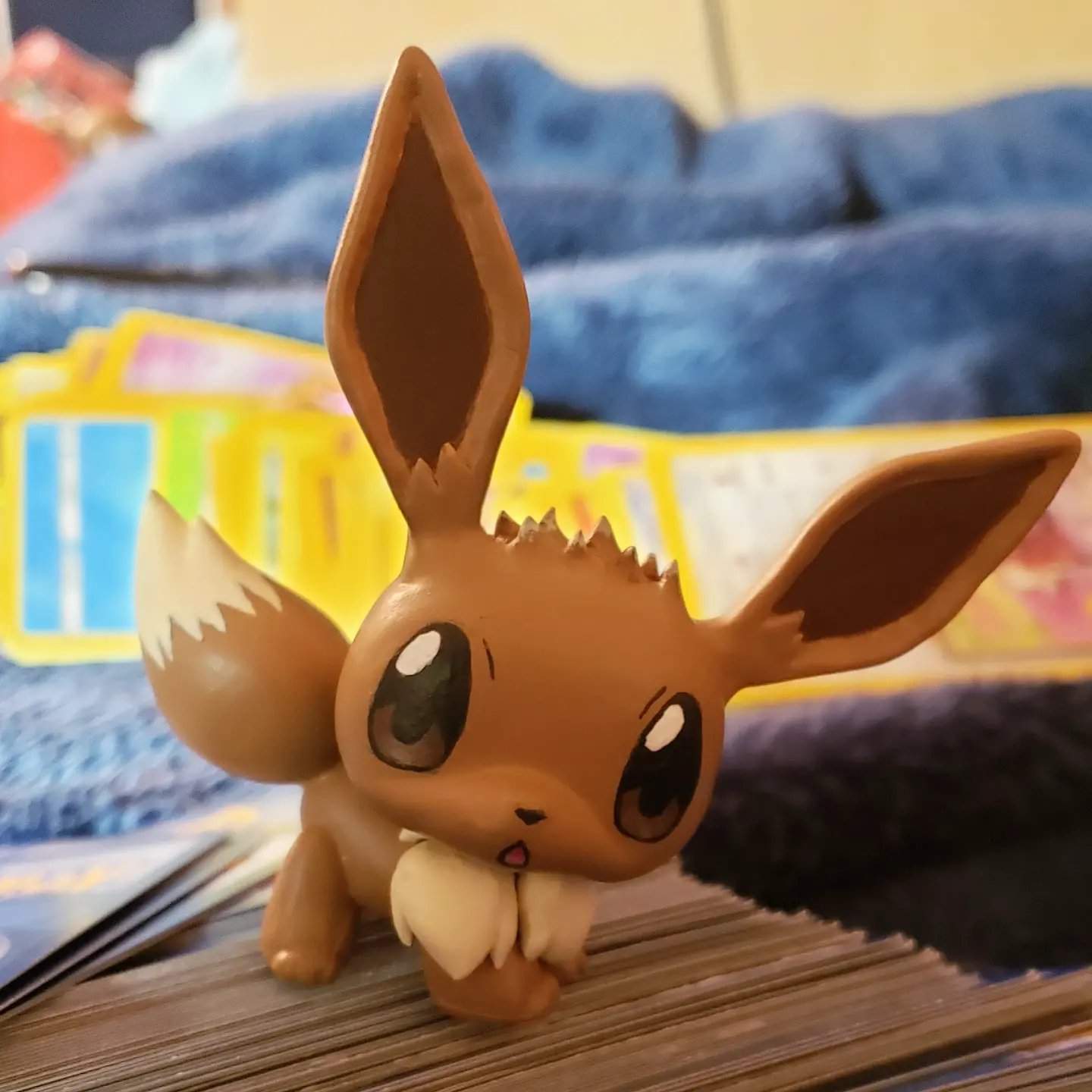 Hey, look! An eevee! | LPS Amino