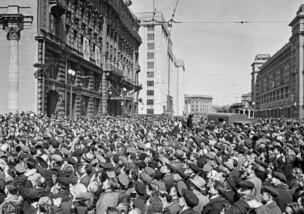 Фото москвы 9 мая 1945