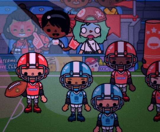 Kalinka and Dolores go to a football game! | Toca Life: Amino Amino