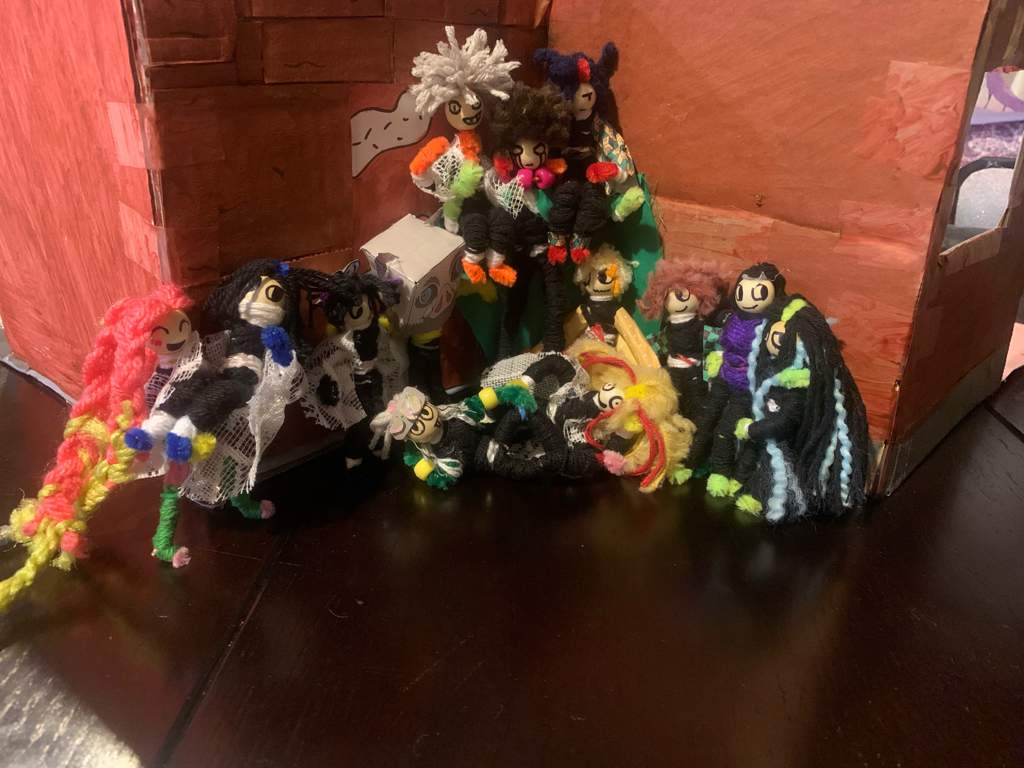Hashira house + tanjiro, Zenitsu, Inosuke and Genya lol | Demon Slayer