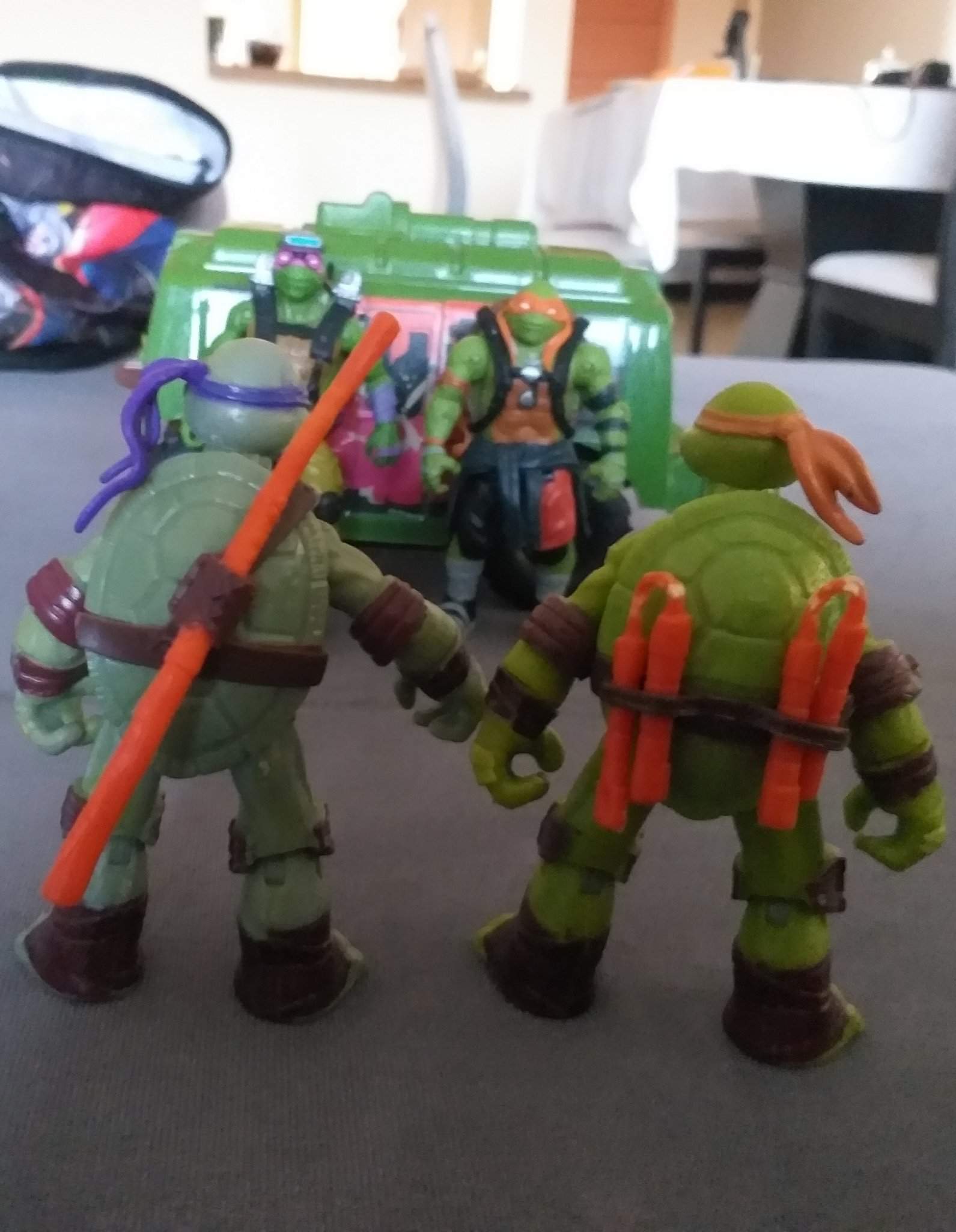 Mikey e donnie através do multiverso | TMNT - Tartarugas Ninja Amino Amino