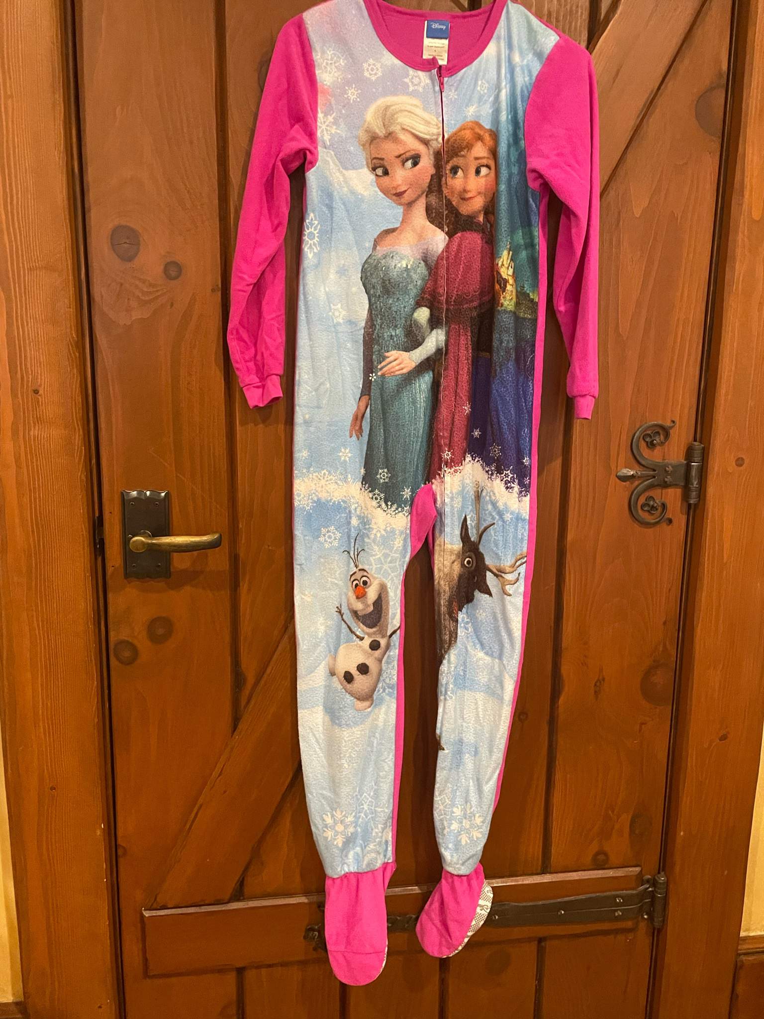 Frozen Onesie | Disney Frozen Amino Amino