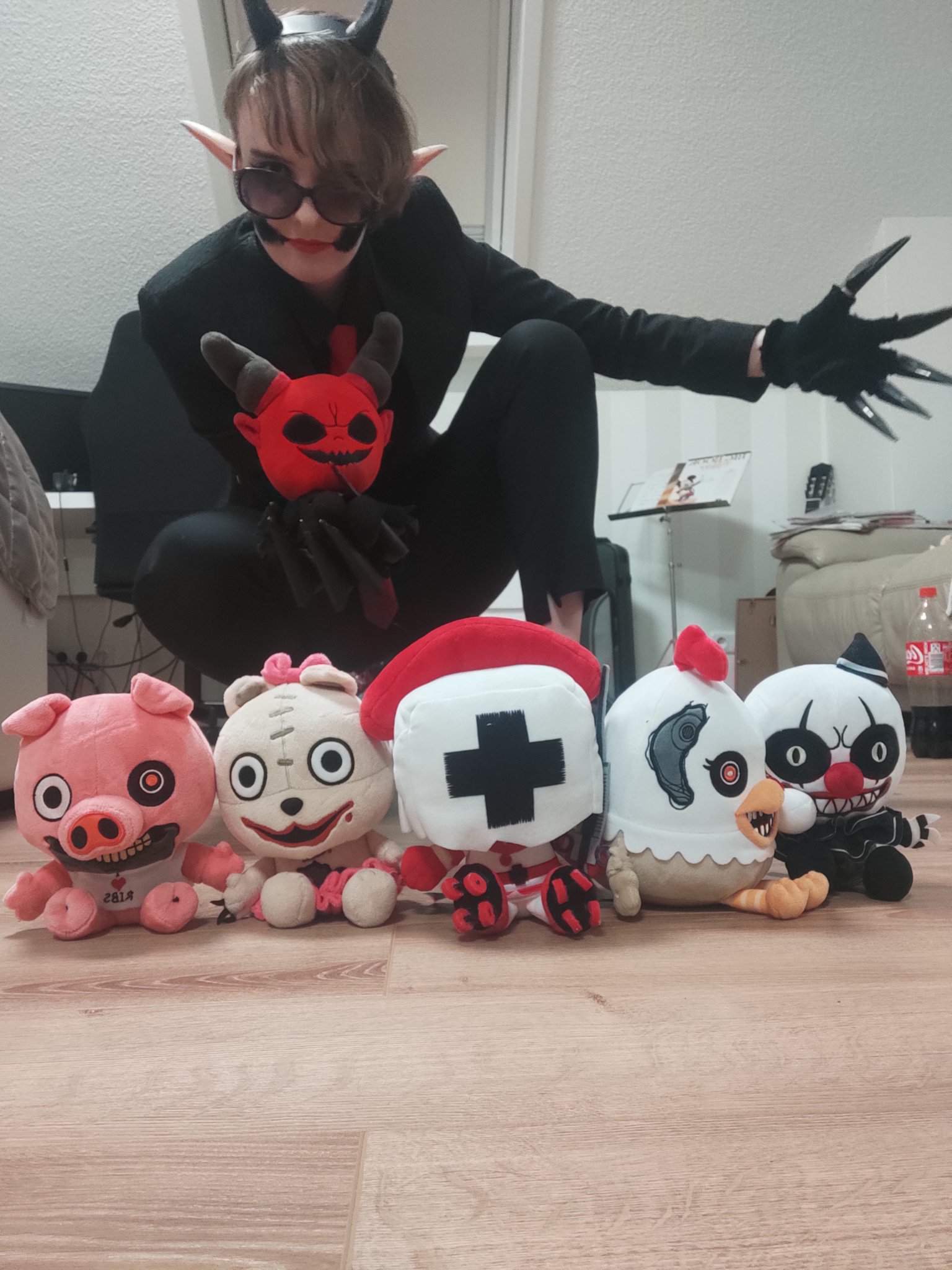 Yes cosplay time again and Malak showing off Plushies | Dark Deception🙈 ...