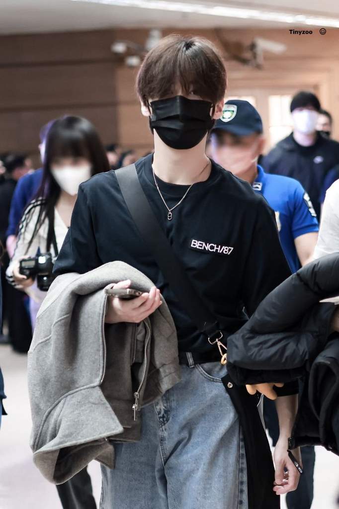 🆕 SKZ Airport Fansite photos | Stray Kids Amino